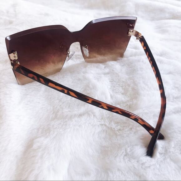 Dana Brown Rimless Oversized Cat Eye Sunglasses - Picture 8 of 9